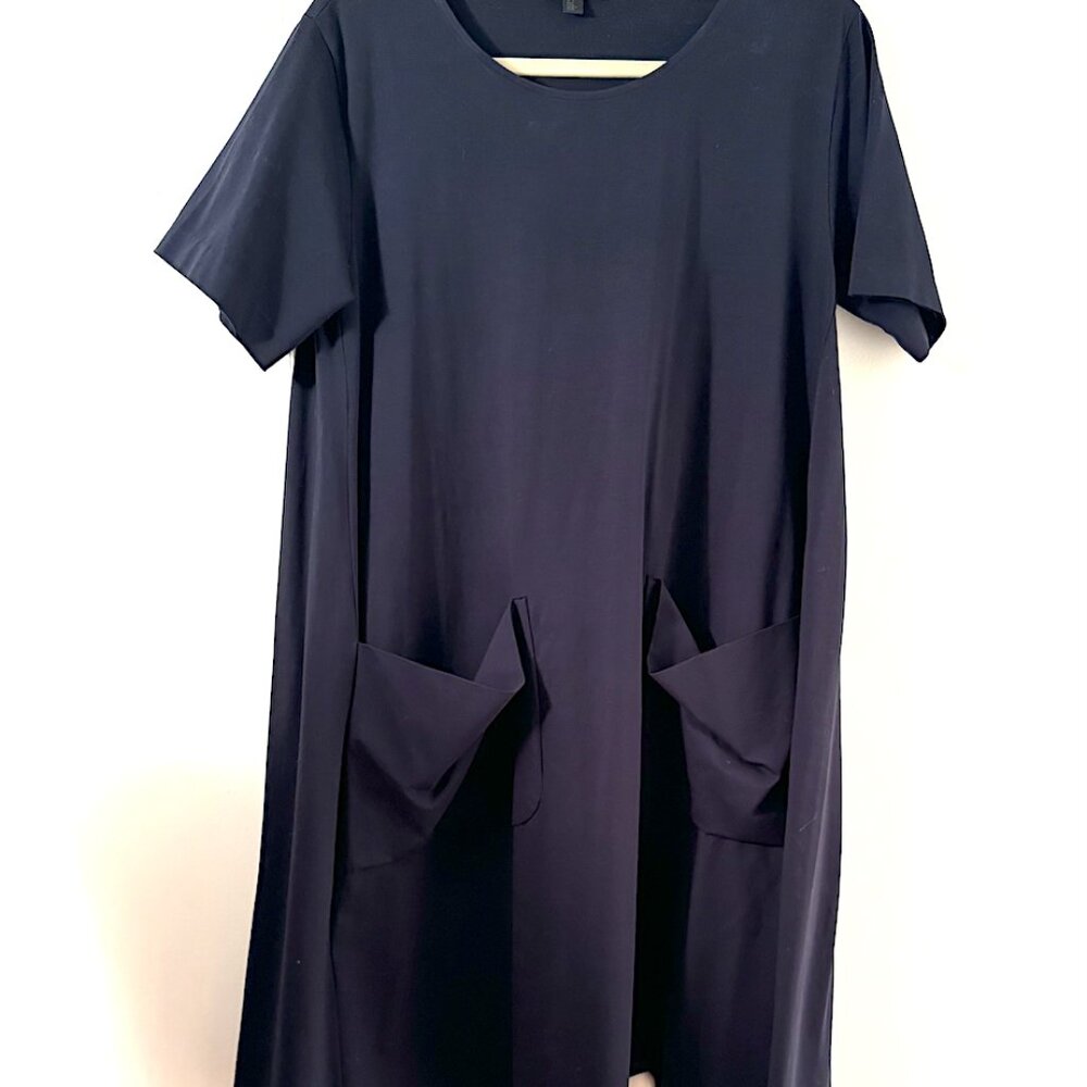 COS navy swing dress with front pockets so cute and wearable